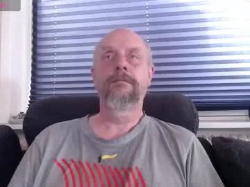 Freechat hardmrlazy on Chaturbate