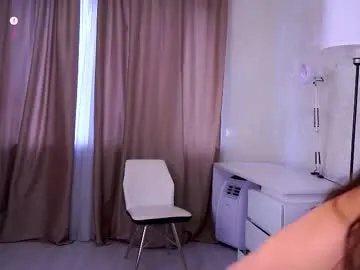 Freechat hollymonica on Chaturbate