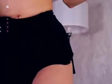 Freechat hollymonica on Chaturbate