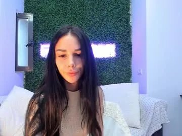 Freechat hotfallingdevil on Chaturbate