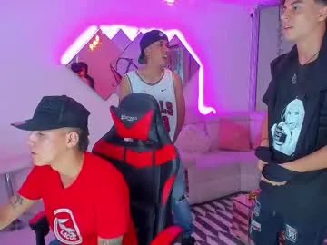 Freechat houseofwarrios on Chaturbate