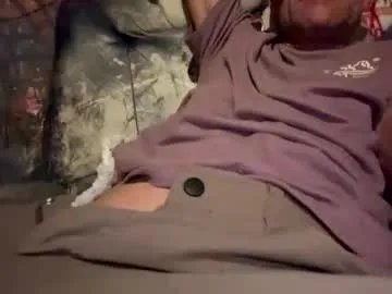 Freechat howbowdadareboy33 on Chaturbate