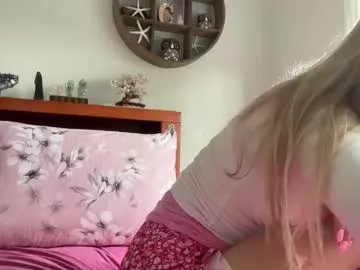 kittengirlxo on Chaturbate 