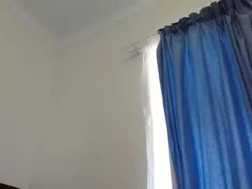 Freechat lewinskytheone on Chaturbate