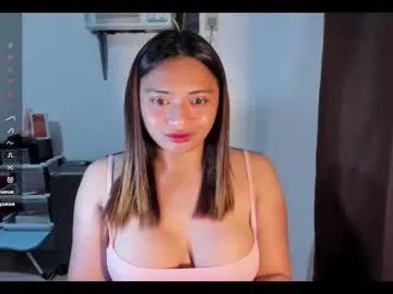 Freechat loveyoureign06 on Chaturbate