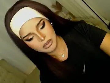 Freechat lucy_heartfiliaxxx on Chaturbate