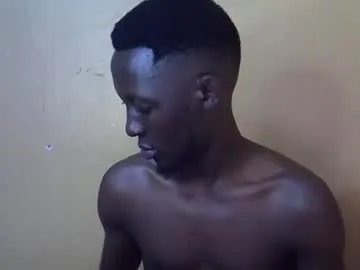 Freechat lunalove22_ on Chaturbate