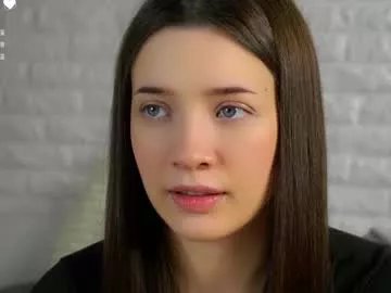 Freechat maidabuoy on Chaturbate