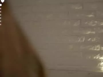 Freechat maidabuoy on Chaturbate