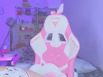 Freechat miliameow on Chaturbate