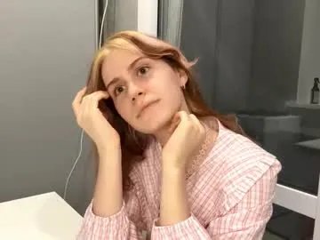 Freechat mishahartwigsen on Chaturbate