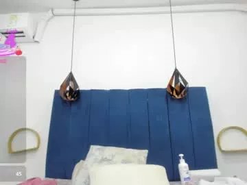 Freechat monalinda220 on Chaturbate