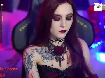 Freechat nelle_ on Chaturbate