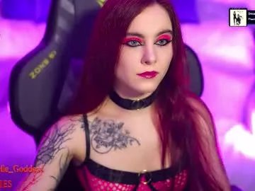 Freechat nelle_ on Chaturbate