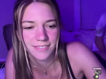 Freechat oliviahansleyy on Chaturbate