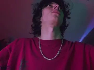 Freechat olliver___y on Chaturbate