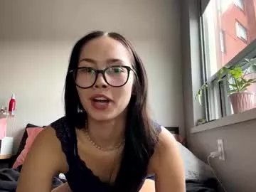 Freechat pprincesskyliee on Chaturbate