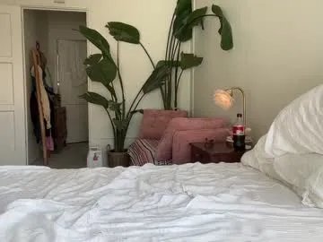 Freechat pretendlunch on Chaturbate