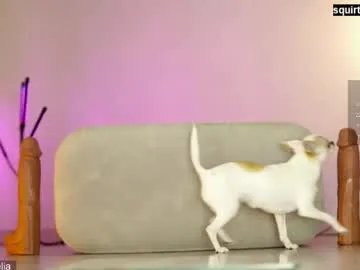 queeneliaa_ on Chaturbate 