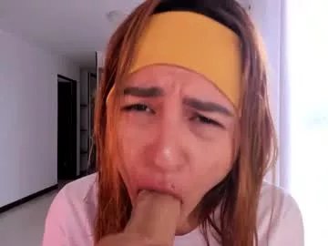 Freechat rainbow_jenny on Chaturbate