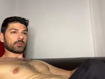 Freechat sexfriendch on Chaturbate