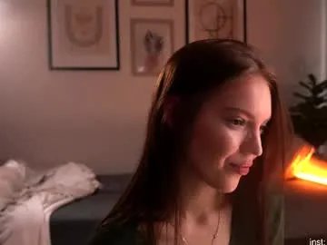 Private shiningstarrr on Chaturbate