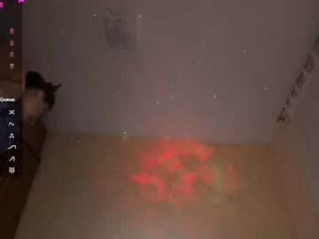 Freechat stefanyhotmilf on Chaturbate