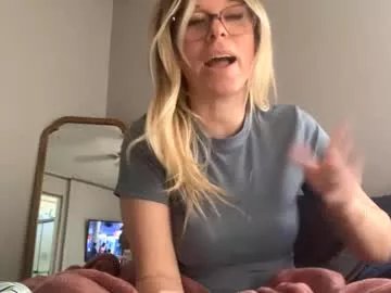 Freechat texas_blonde on Chaturbate