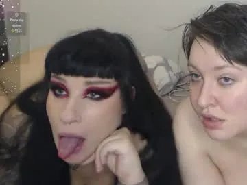 Freechat thecoldestmarch on Chaturbate