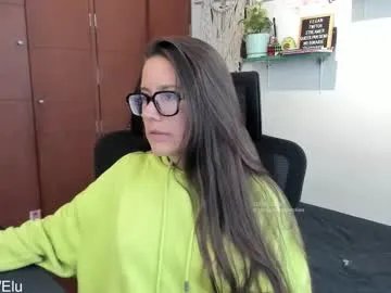 Freechat thetropicalseduction on Chaturbate