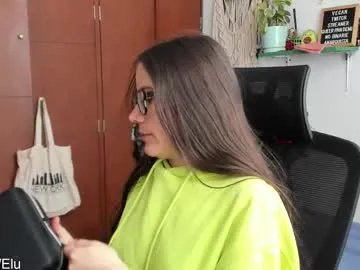 Freechat thetropicalseduction on Chaturbate