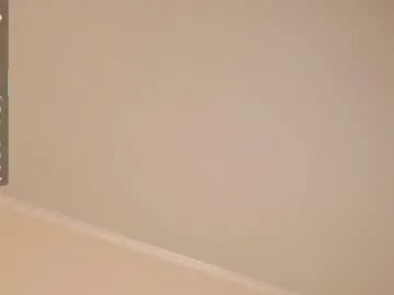 Freechat tiny_lilyy on Chaturbate