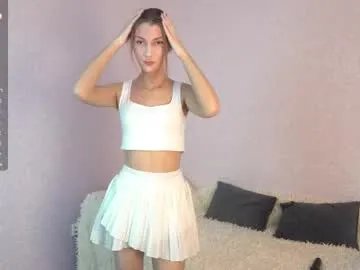 Freechat tiny_lilyy on Chaturbate