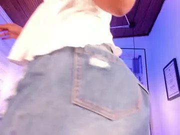 Freechat tylla_ on Chaturbate