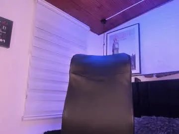 Freechat tylla_ on Chaturbate