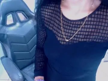 Group victoria_hernandez_t on Chaturbate