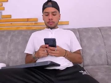 Freechat web_gammer_ on Chaturbate