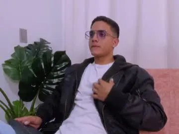 Freechat web_gammer_ on Chaturbate