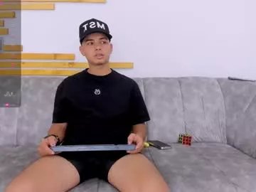 Freechat web_gammer_ on Chaturbate