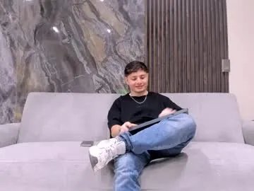 Freechat web_gammer_ on Chaturbate