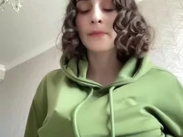 Freechat wonderland_stia on Chaturbate