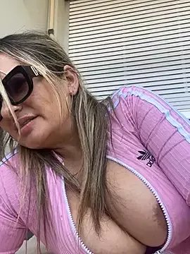 Freechat Afroditecash on StripChat