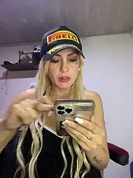 Freechat alicev_kitty on StripChat