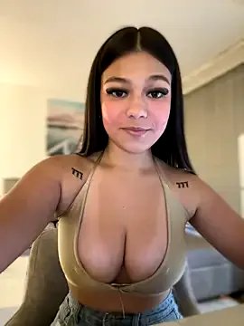 Freechat Alyshanon18 on StripChat