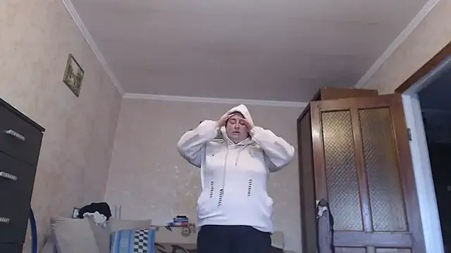 Freechat Amy_August on StripChat