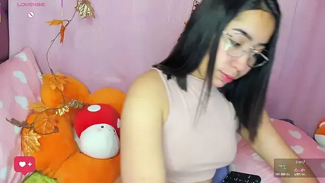 Freechat anni_ross on StripChat