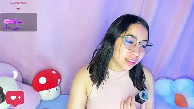 Freechat anni_ross on StripChat