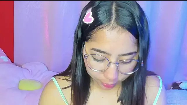 Freechat anni_ross on StripChat