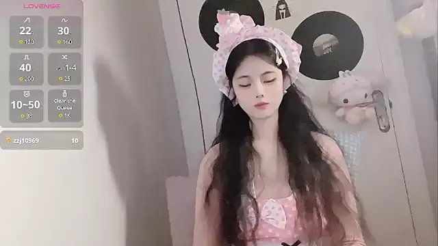 Group Awedenwat on StripChat