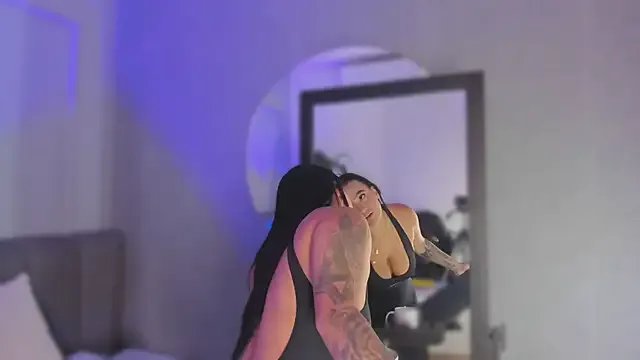 Freechat babepolly on StripChat